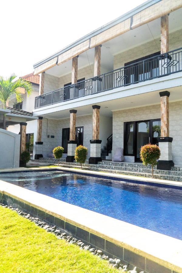 Surf & Party - Hostel Somewhere Else Canggu  Bagian luar foto