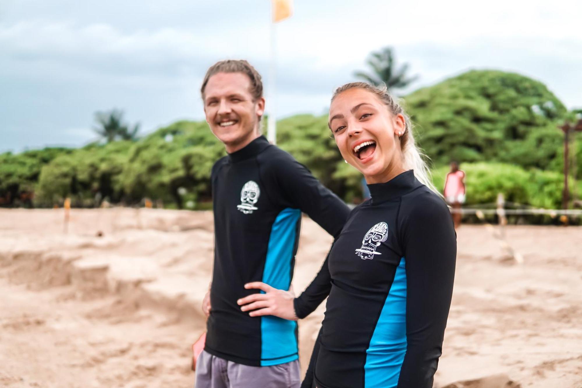 Surf & Party - Hostel Somewhere Else Canggu  Bagian luar foto